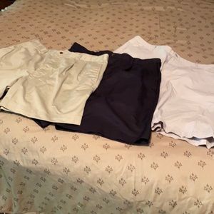 3 pairs of men’s shorts 40 cargo